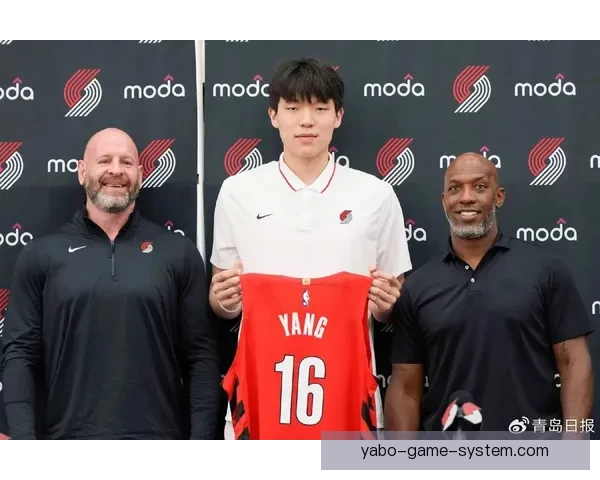 斯普利特赞杨瀚森进步显著 从季初时间减少到成长为更好球员